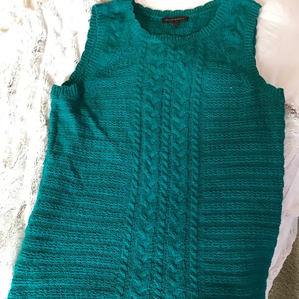 Banana Republic Green Sweater Vest